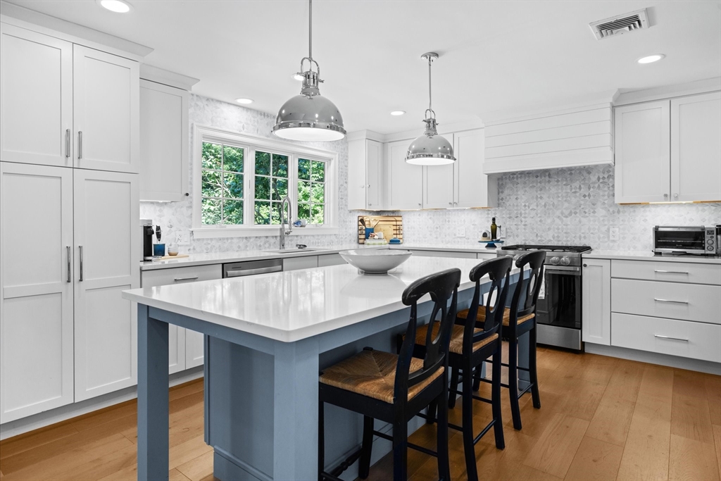 55 Union Bridge Road Duxbury, MA 02332 - Photo 14 of 42