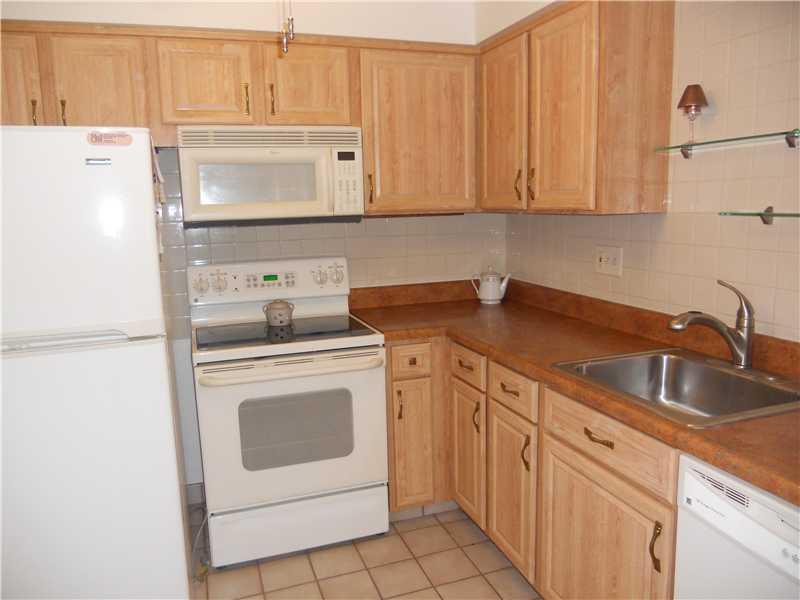 201 Coraopolis Road, Unit A2 Coraopolis, PA 15108 - Photo 3 of 16 Kitchen. Updated Kitchen