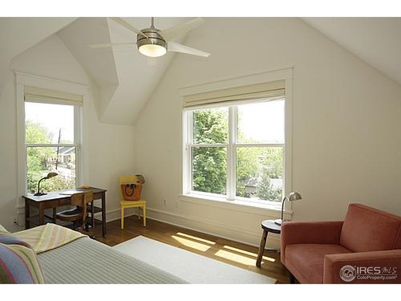 429 Spruce Street Boulder, CO 80302 - Photo 20 of 25 a living room with furniture and a window