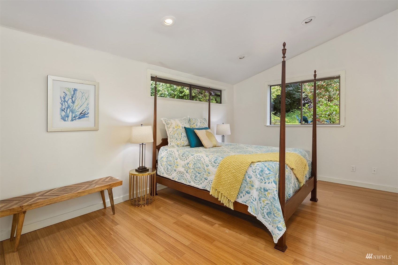 8016 Southwest Van Olinda Road Vashon, WA 98070 - Photo 14 of 32 Gallery Image 14
