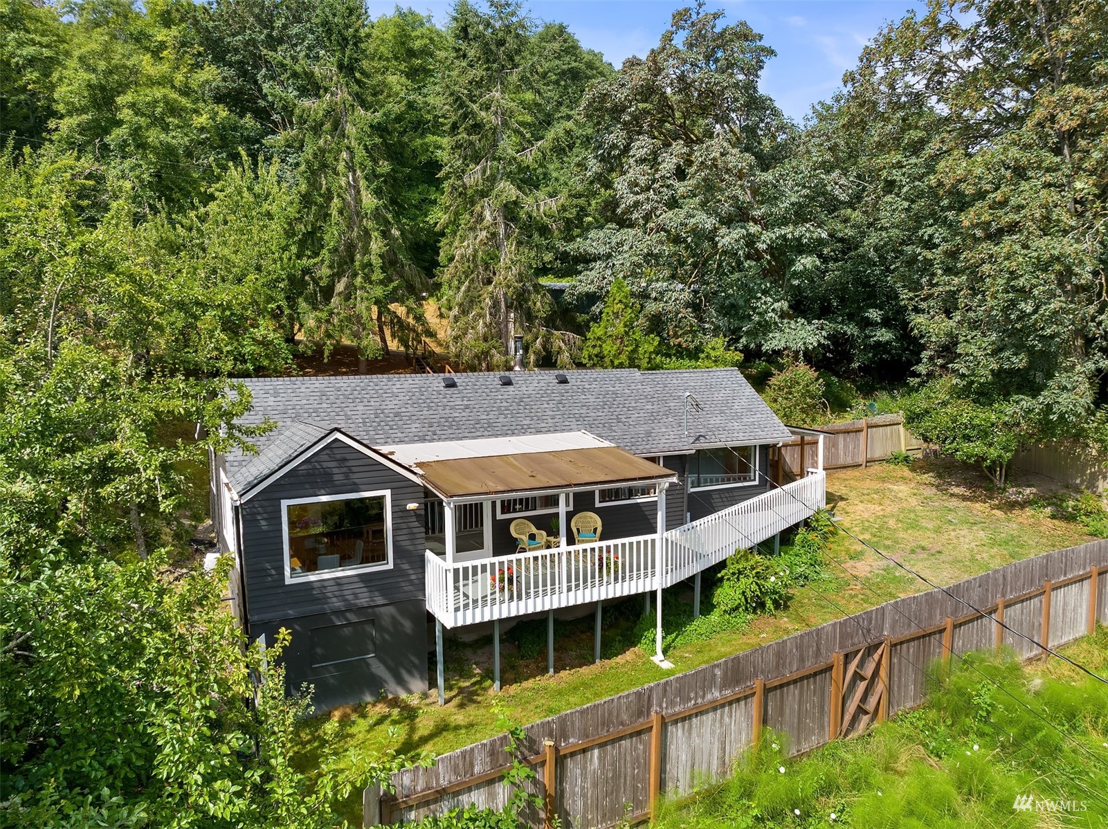 8016 Southwest Van Olinda Road Vashon, WA 98070 - Photo 20 of 32 Gallery Image 20