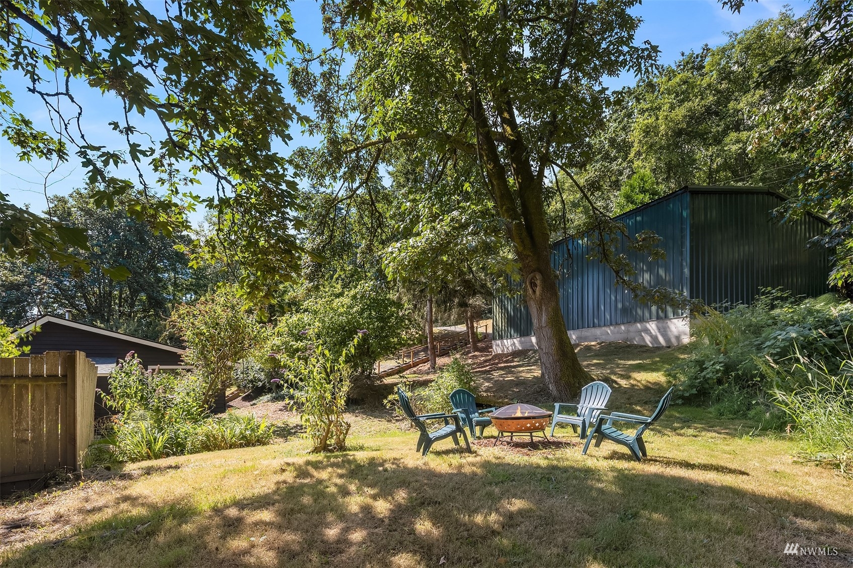 8016 Southwest Van Olinda Road Vashon, WA 98070 - Photo 25 of 32 Gallery Image 25