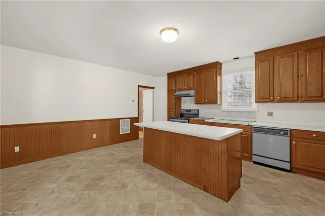 $159,900 | 814 Martin Street, Eden, NC 27288