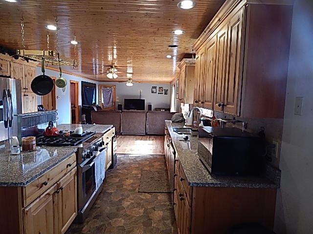 116 Swamp Road Epsom, NH 03234 - Photo 7 of 18