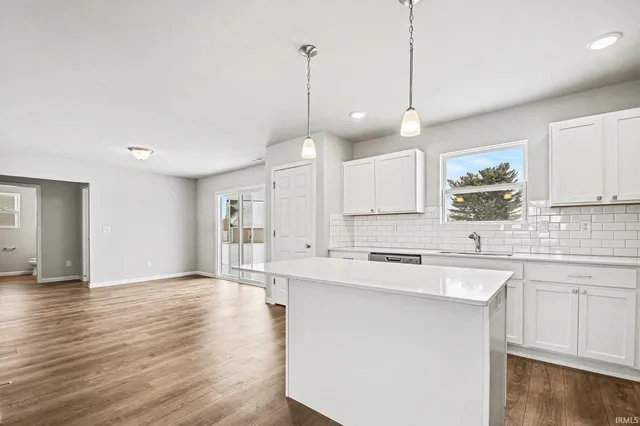 $329,900 | 3096 Procyon Court, Winona Lake, IN 46590