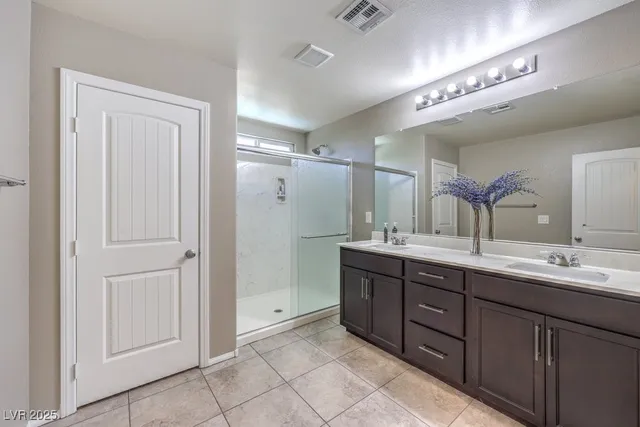 $674,999 | 733 Shiva Street, Las Vegas, NV 89178