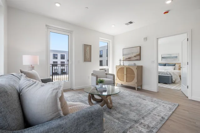 $899,900 | 80 Constitution Avenue, Unit 327, Portsmouth, NH 03801