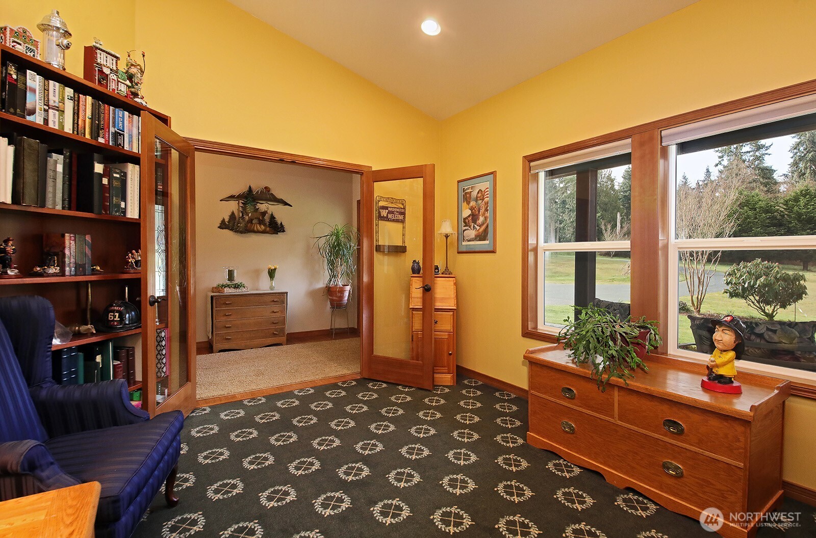 3723 Swede Hill Road Clinton, WA 98236 - Photo 6 of 40