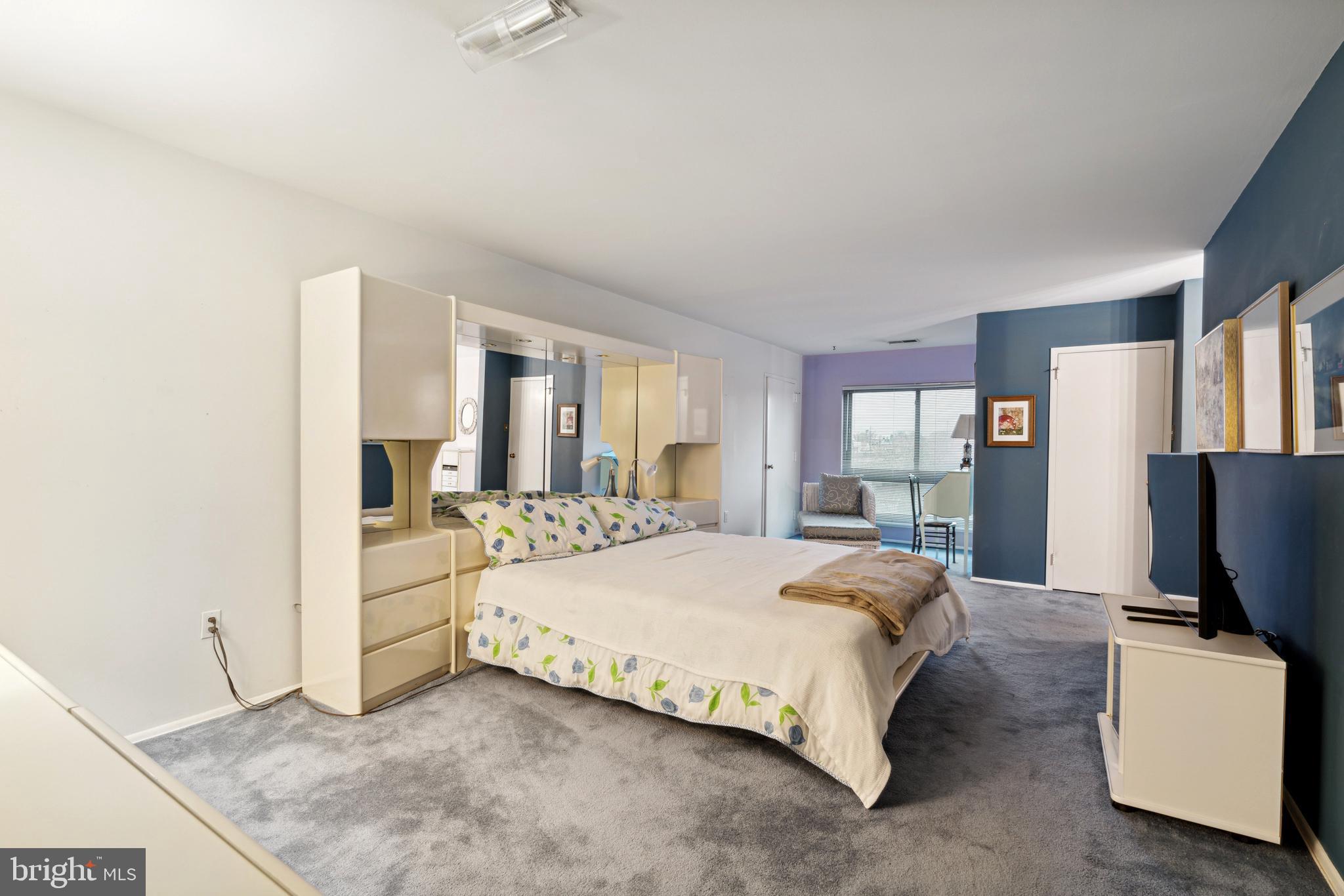 5100 Convent Lane, Unit 613 Philadelphia, PA 19114 - Photo 24 of 51