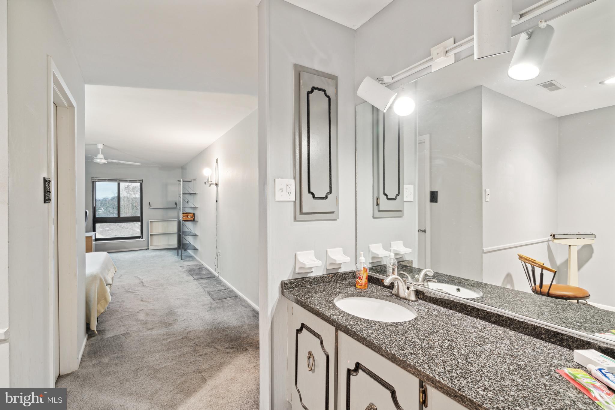 5100 Convent Lane, Unit 613 Philadelphia, PA 19114 - Photo 41 of 51