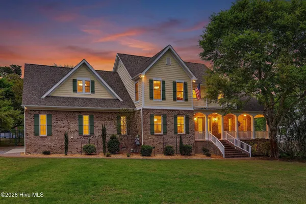 $1,200,000 | 135 Great Oak Drive, Hampstead, NC 28443