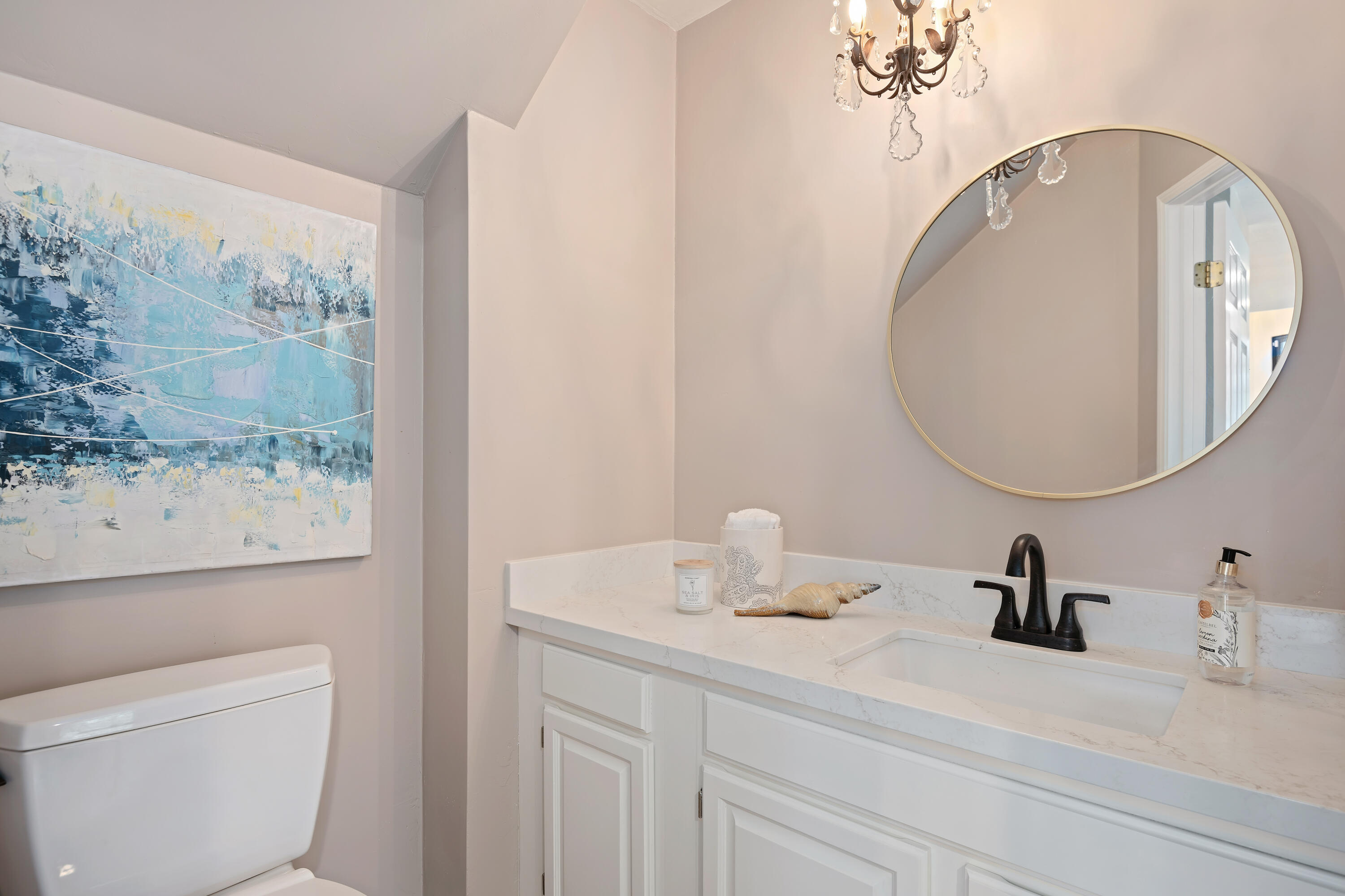 748 Hillside Drive Solvang, CA 93463 - Photo 17 of 29 Powder Room