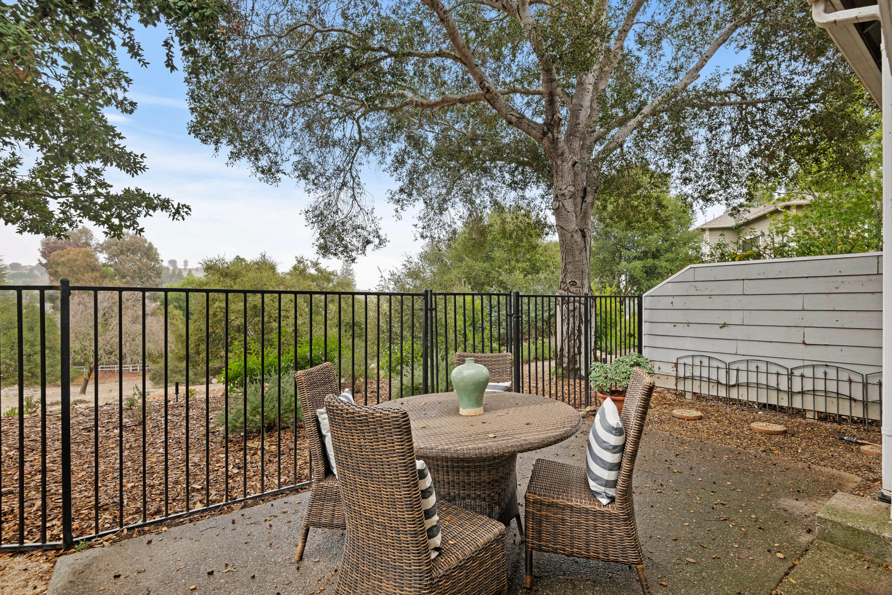 748 Hillside Drive Solvang, CA 93463 - Photo 19 of 29 Patio 2