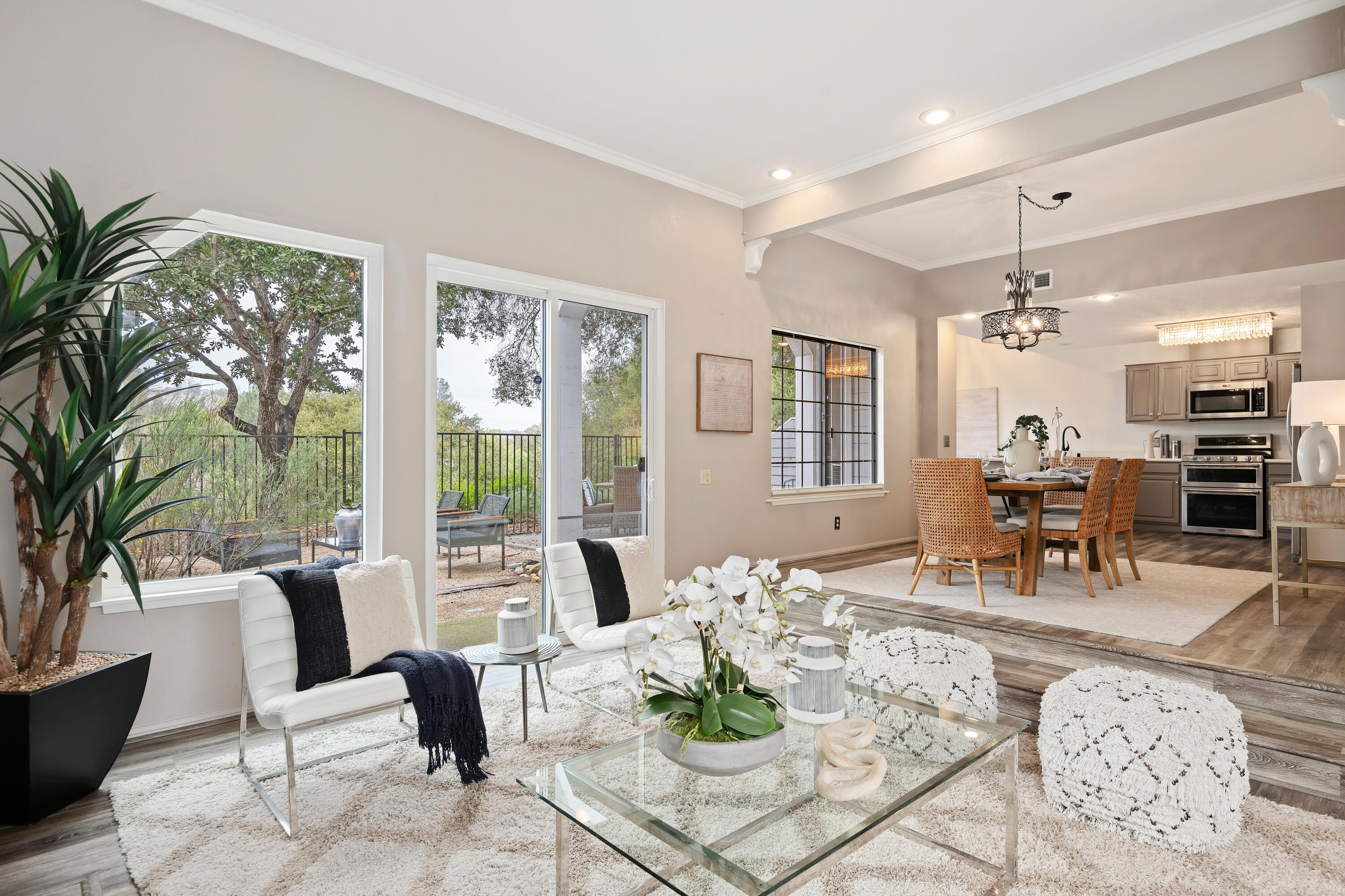 748 Hillside Drive Solvang, CA 93463 - Photo 4 of 29 Living Room/Dining/Kitchen