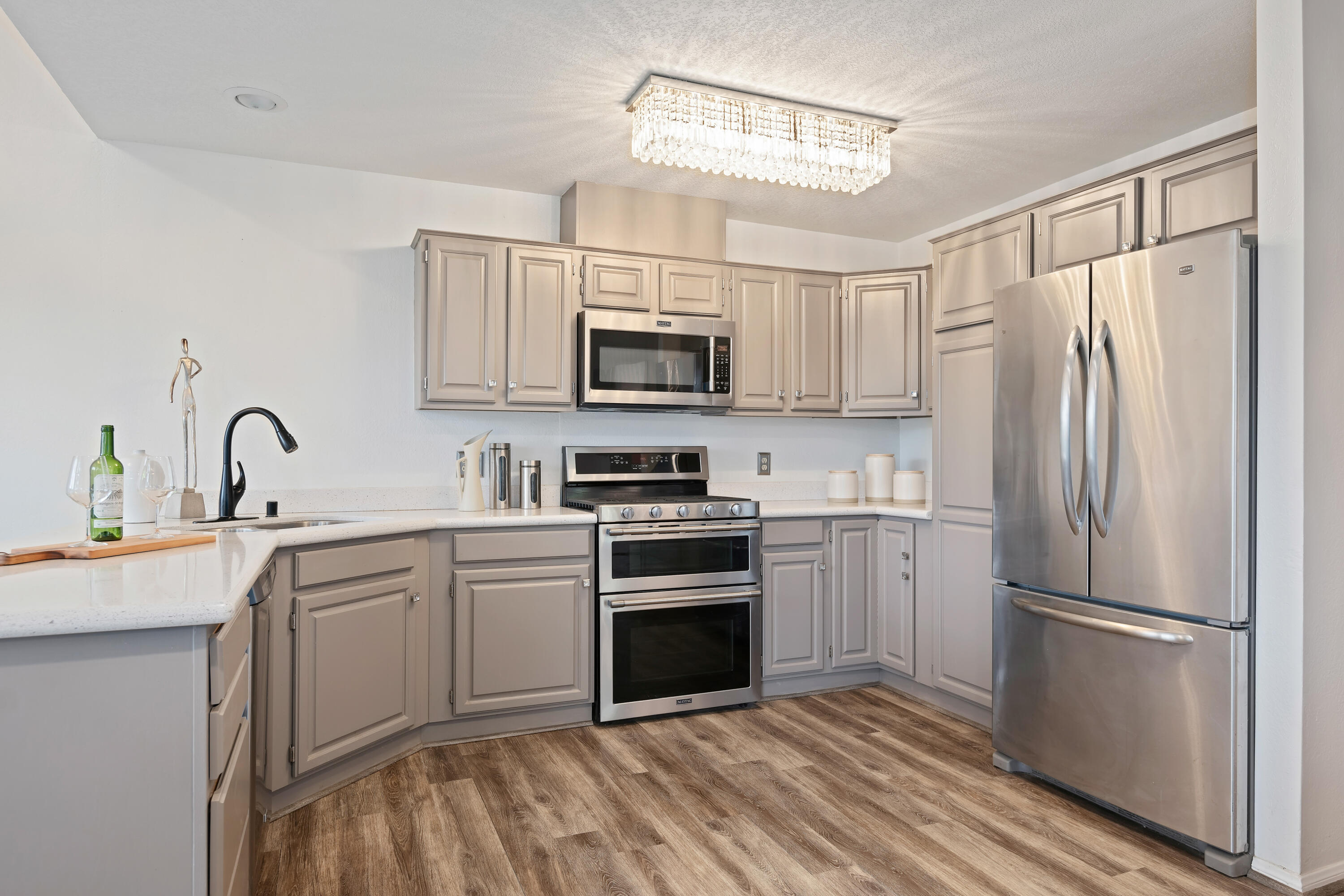 748 Hillside Drive Solvang, CA 93463 - Photo 9 of 29 Kitchen 2