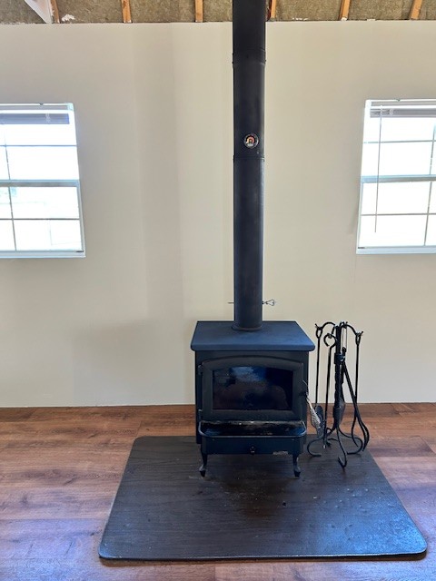 900 Ridge Road Quebeck, TN 38579 - Photo 5 of 46 a view of workspace with wooden floor