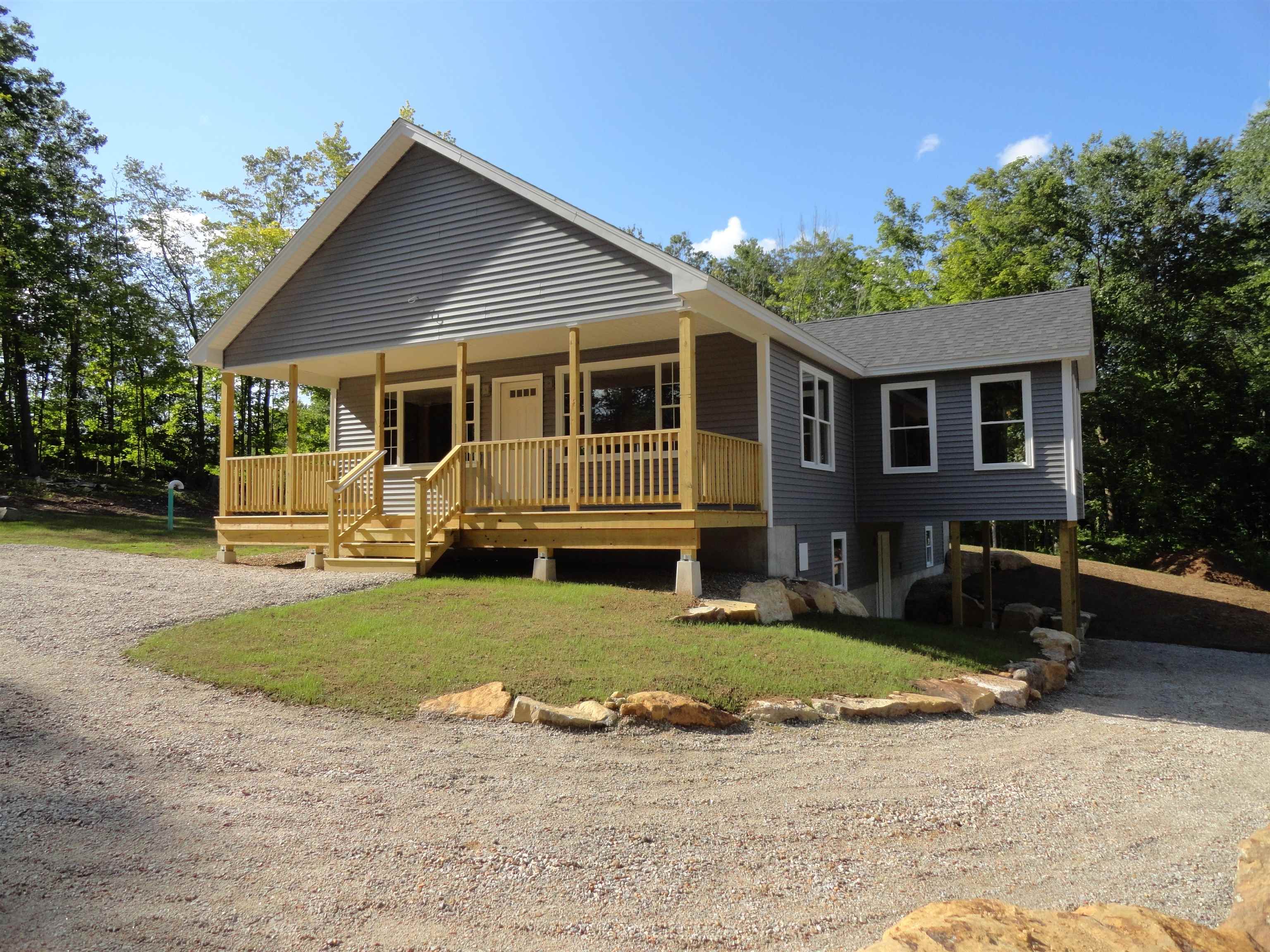 526 New Orchard Road Epsom, NH 03234 - Photo 2 of 13