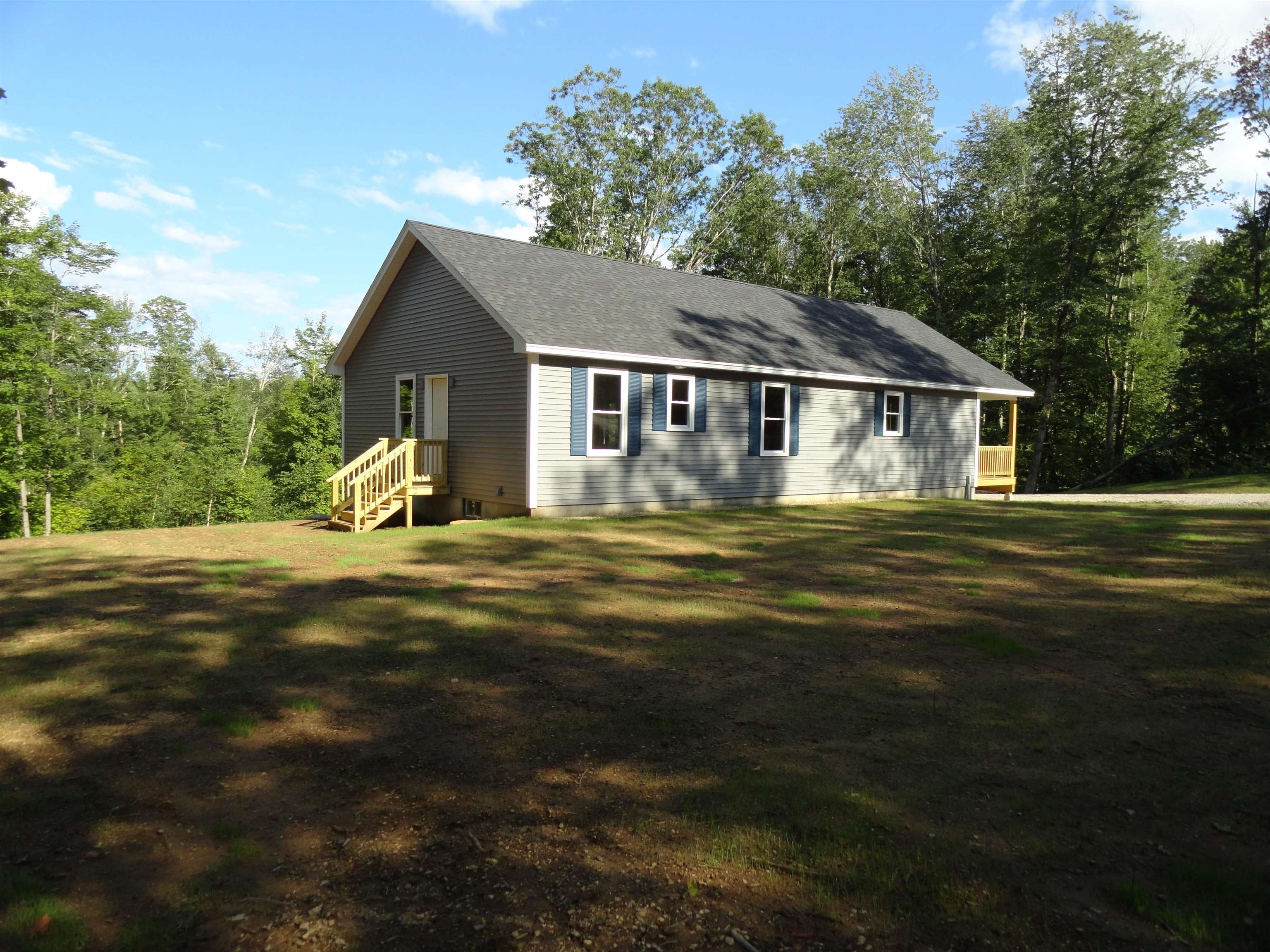 526 New Orchard Road Epsom, NH 03234 - Photo 3 of 13