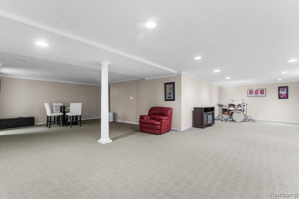 1003 Hemlock Drive Rochester, MI 48307 - Photo 26 of 31 Gallery Image 26