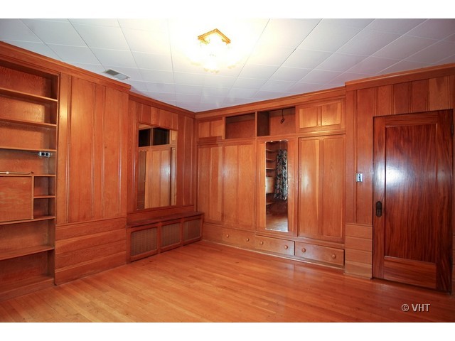 362 North Delaplaine Road Riverside, IL 60546 - Photo 10 of 15