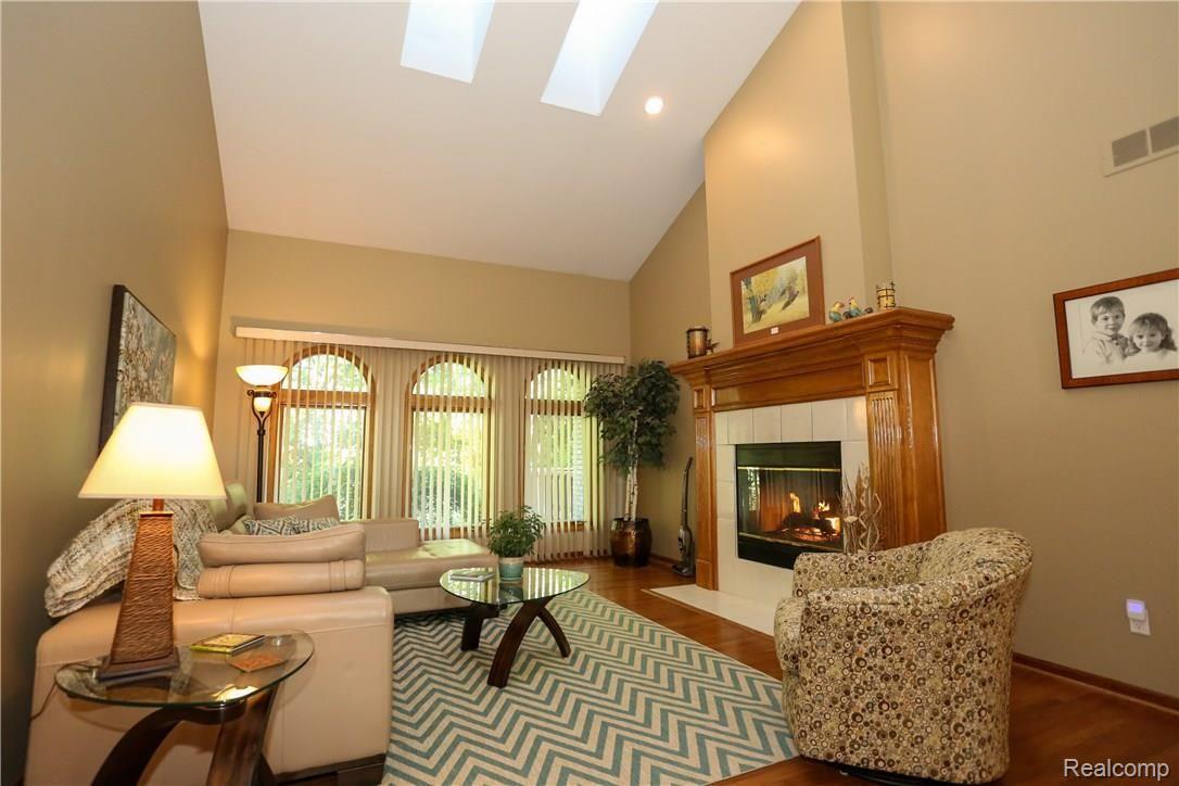 4700 Rambling Court Troy, MI 48098 - Photo 8 of 49 Rambling Ct-7.jpg