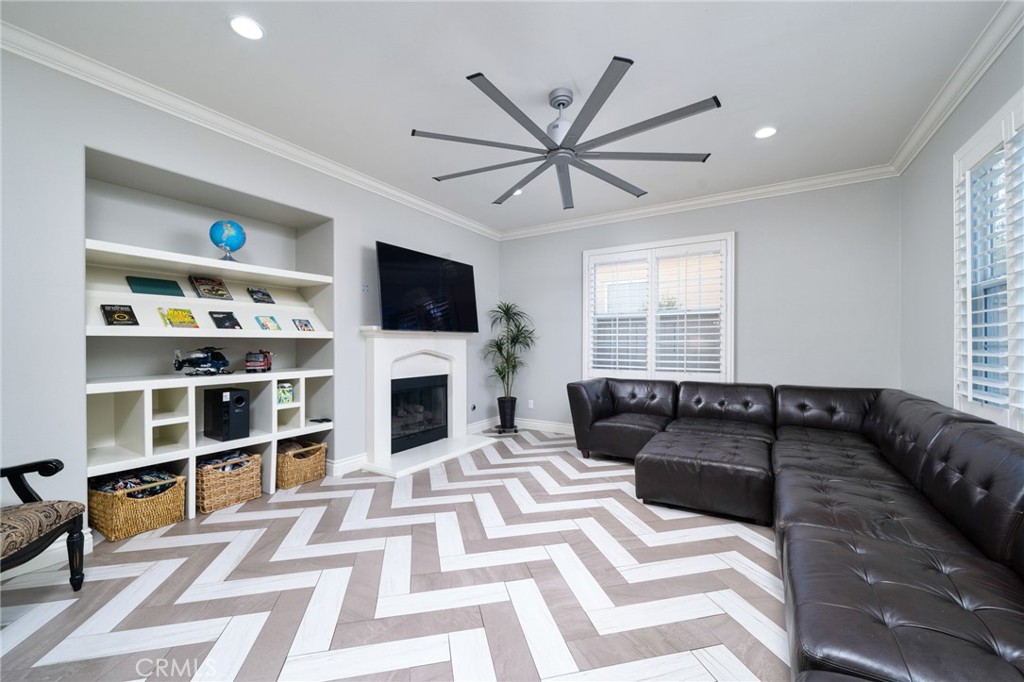 1347 Cole Lane Upland, CA 91784 - Photo 17 of 36