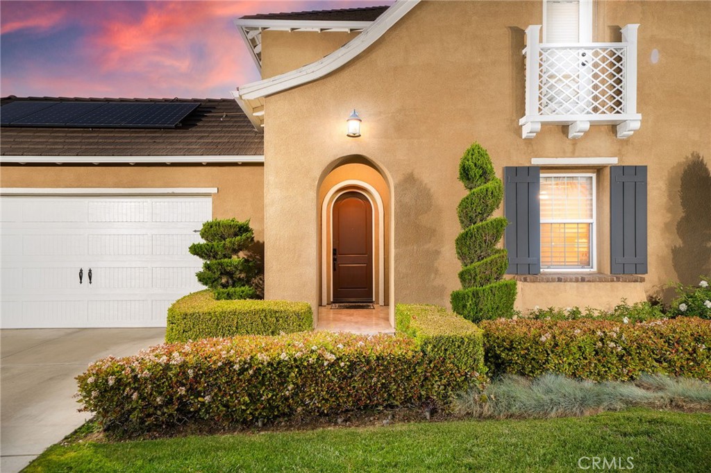 1347 Cole Lane Upland, CA 91784 - Photo 5 of 36