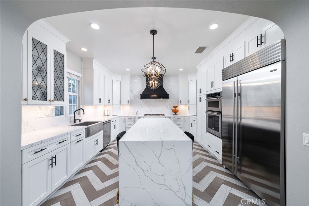 1347 Cole Lane Upland, CA 91784 - Photo 10 of 36