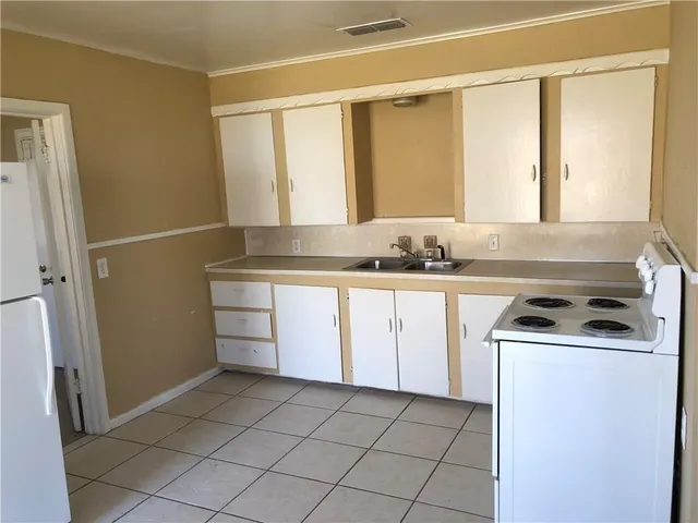 $2,000 | 1602 South 9th Street, Abilene, TX 79602