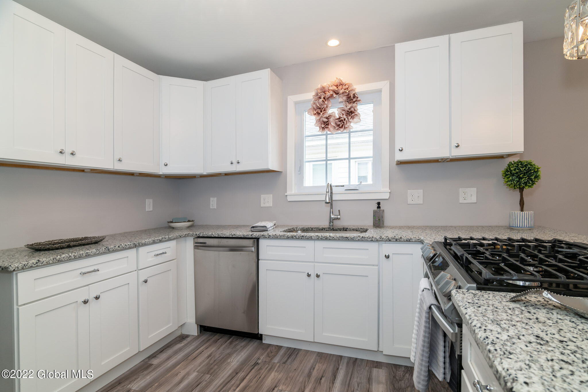 1605 Rutgers Street Schenectady, NY 12303 - Photo 9 of 36 11-web-or-mls-1605RutgersSt-9