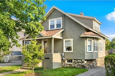 $899,900 | 15 Boardman Avenue, Melrose, MA 02176