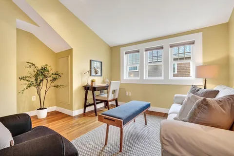 $899,900 | 15 Boardman Avenue, Melrose, MA 02176
