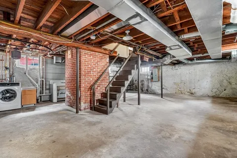 $899,900 | 15 Boardman Avenue, Melrose, MA 02176