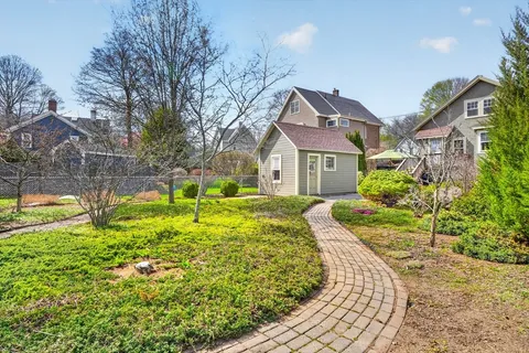 $899,900 | 15 Boardman Avenue, Melrose, MA 02176