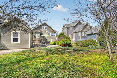 $899,900 | 15 Boardman Avenue, Melrose, MA 02176