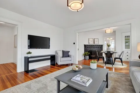 $899,900 | 15 Boardman Avenue, Melrose, MA 02176