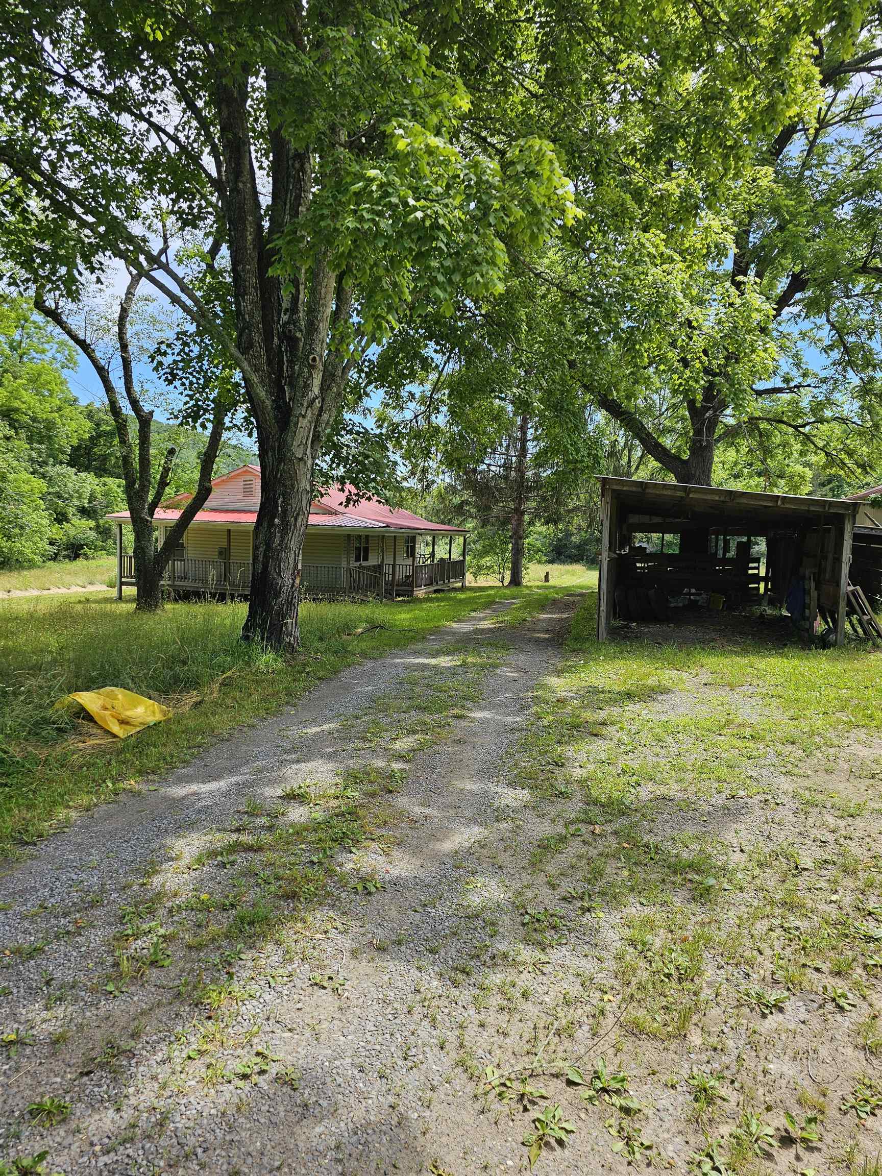 2105 Coles Mountain Road Covington, VA 24426 - Photo 8 of 66