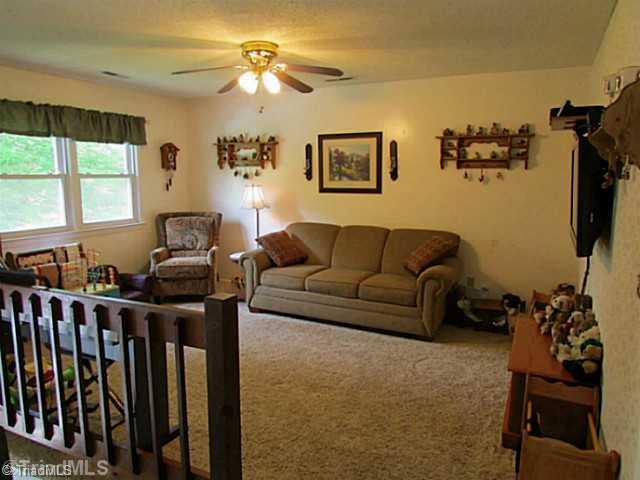 105 Mountain View Road King, NC 27021 - Photo 16 of 16 Living Room.
