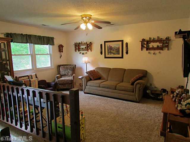 105 Mountain View Road King, NC 27021 - Photo 5 of 16 Living Room.