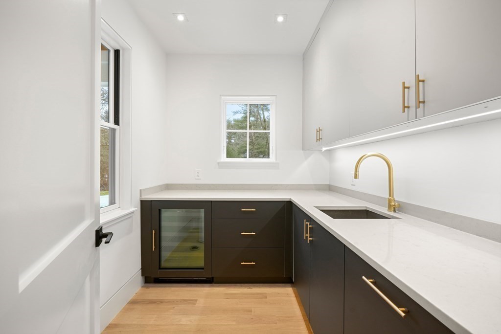 5 Radcliffe Road Weston, MA 02493 - Photo 11 of 41 a kitchen with a sink and a window