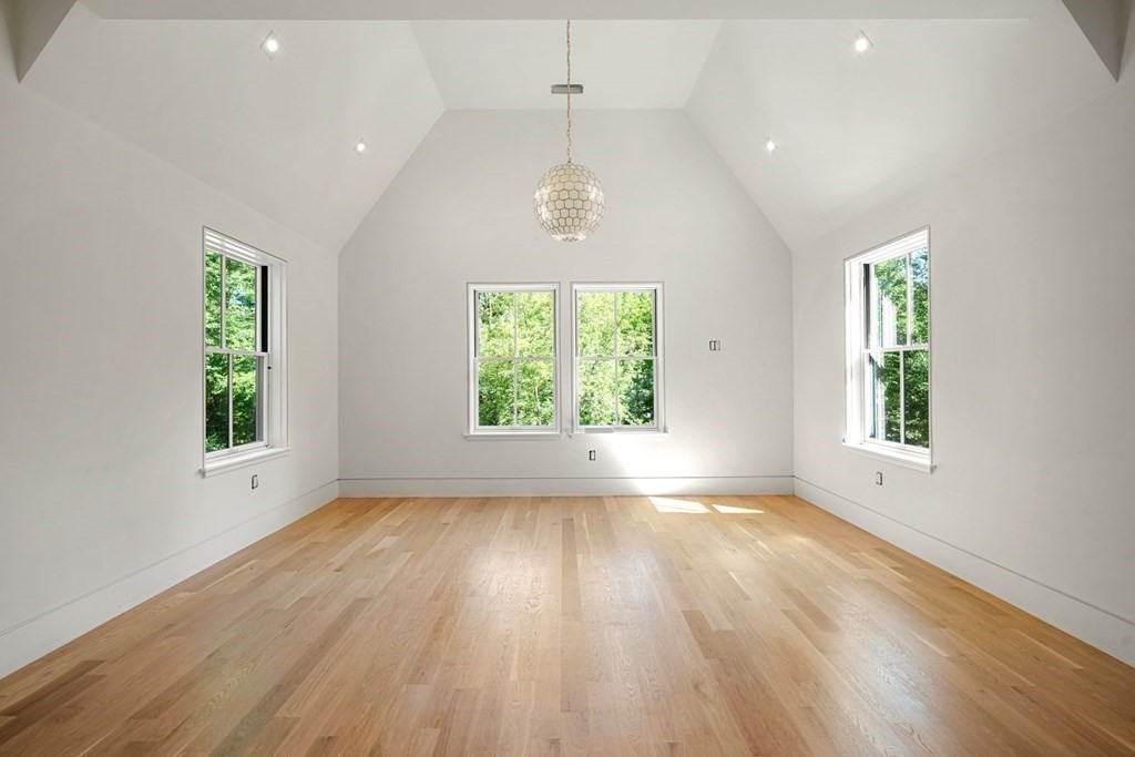 5 Radcliffe Road Weston, MA 02493 - Photo 17 of 41