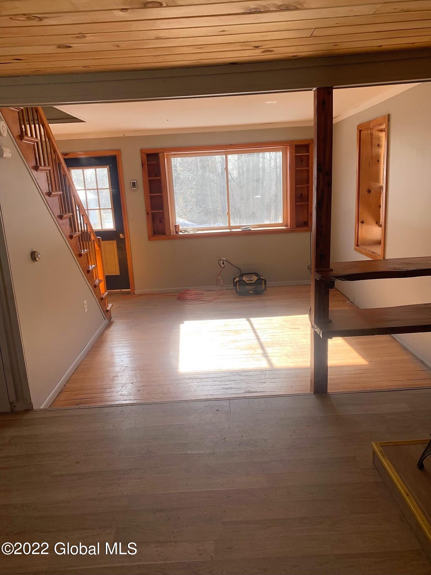 93 Joyce Road Moriah, NY 12956 - Photo 3 of 11 IMG-0723