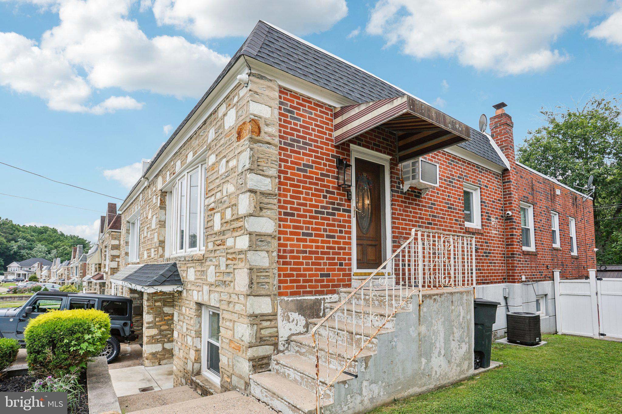 9036 Cloverly Road Philadelphia, PA 19136 - Photo 4 of 49 Gallery Image 4