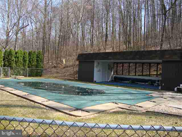 134 Ironmaster Road Lebanon, PA 17042 - Photo 10 of 11 Gallery Image 10