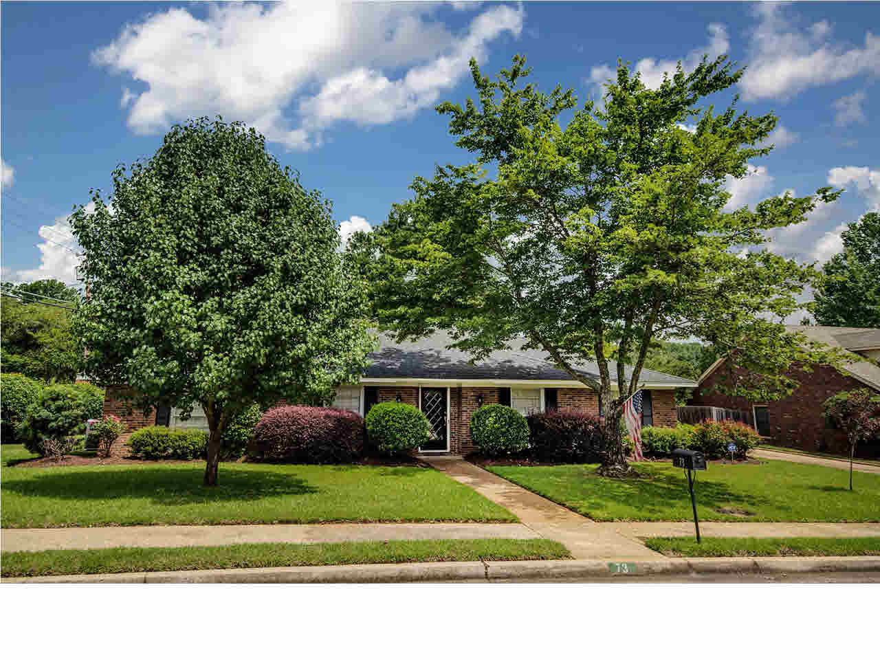 73 Springridge Circle Jackson, MS 39211 - Photo 2 of 48 Wider angle view from middle of street.