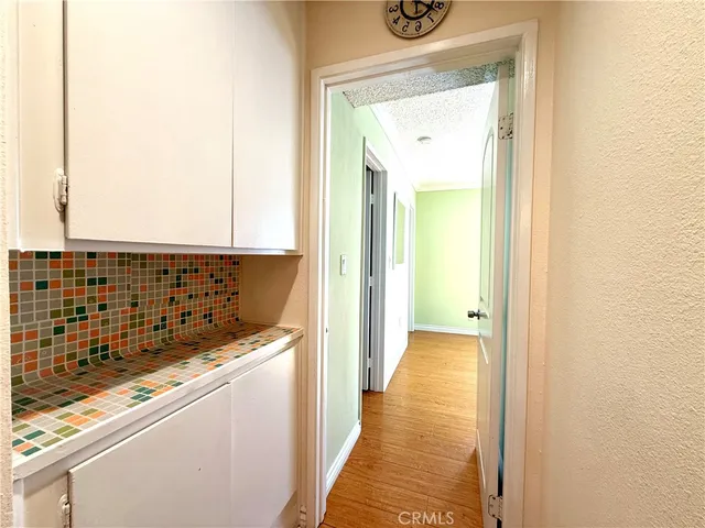 $2,575 | 7320 Lennox Avenue, Unit H1, Van Nuys, CA 91405
