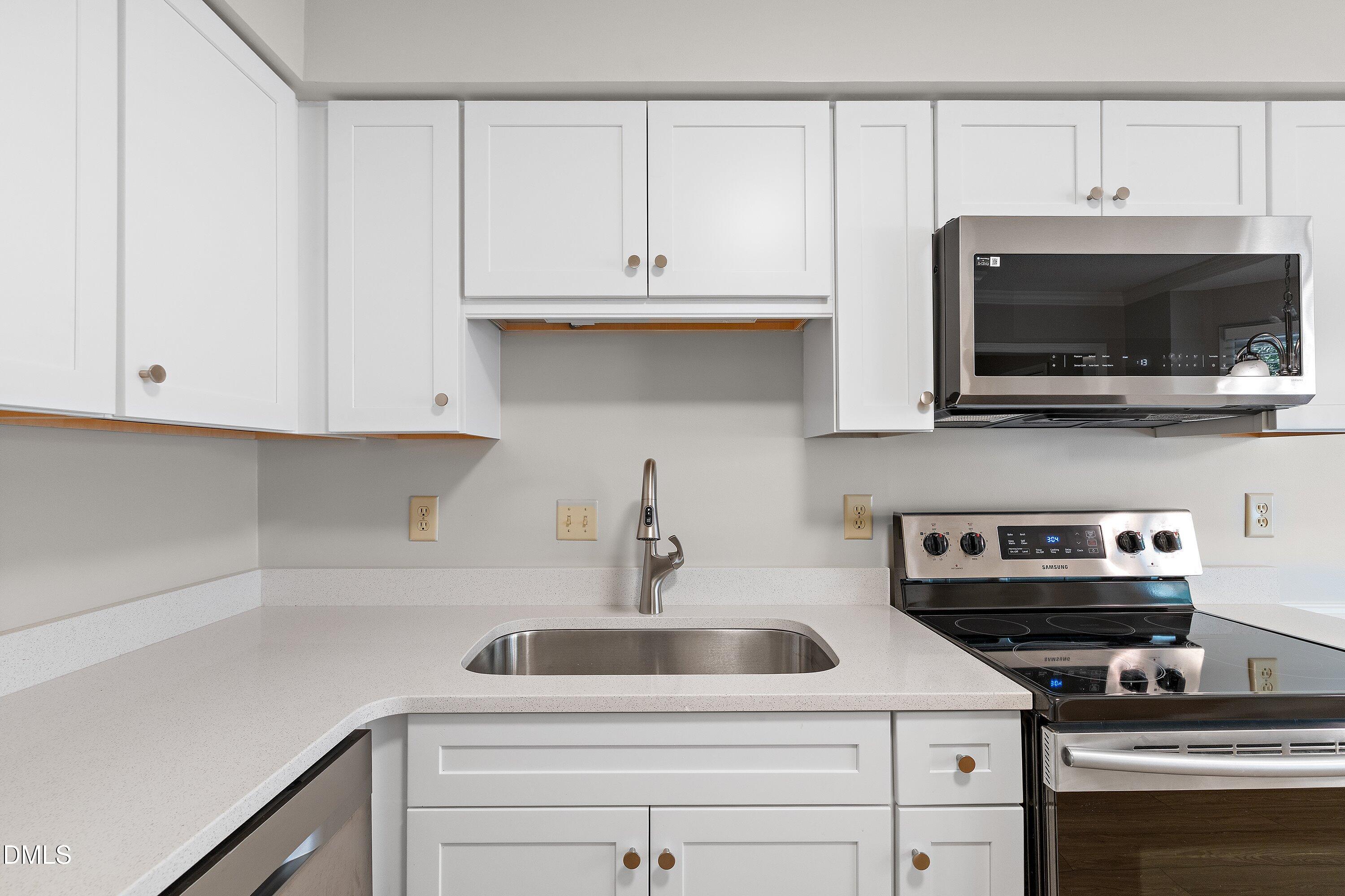 4545 Hershey Court Raleigh, NC 27613 - Photo 13 of 53 14-4545 Hershey Ct_8947