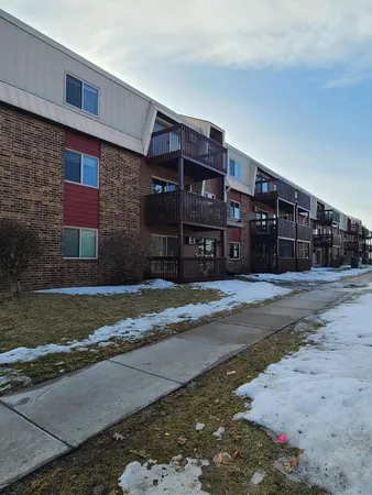 $120,000 | 14630 Garrett Avenue, Unit 606, Apple Valley, MN 55124