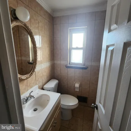 $2,500 | 3128 Lyndale Place Southeast, Washington, DC 20019