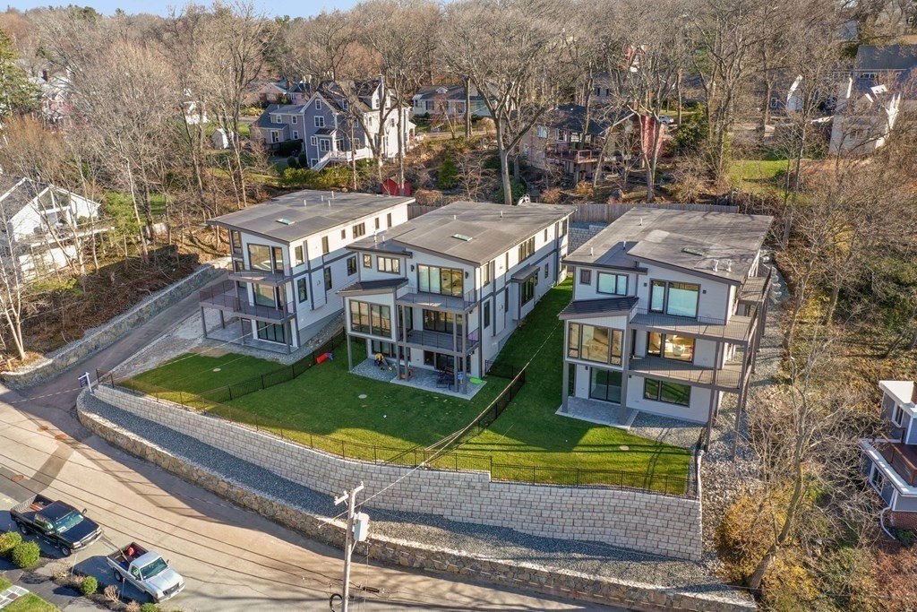 31 Brunswick Road Arlington, MA 02476 - Photo 4 of 19